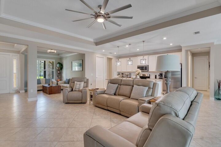 Property Photo:  6234 Arcadia Square  FL 32966