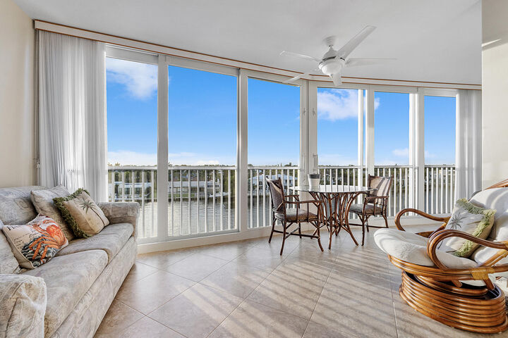 Property Photo:  3310 S Ocean Boulevard 629-D  FL 33487 