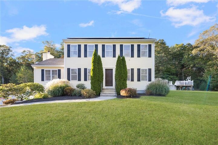 Property Photo: 15 Victoria Lane RI 02831