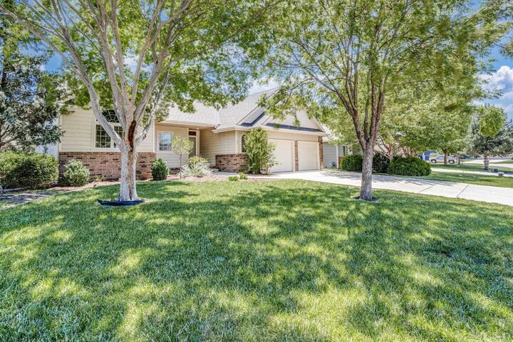 Property Photo:  1936 N Quail Crossing  KS 67002 
