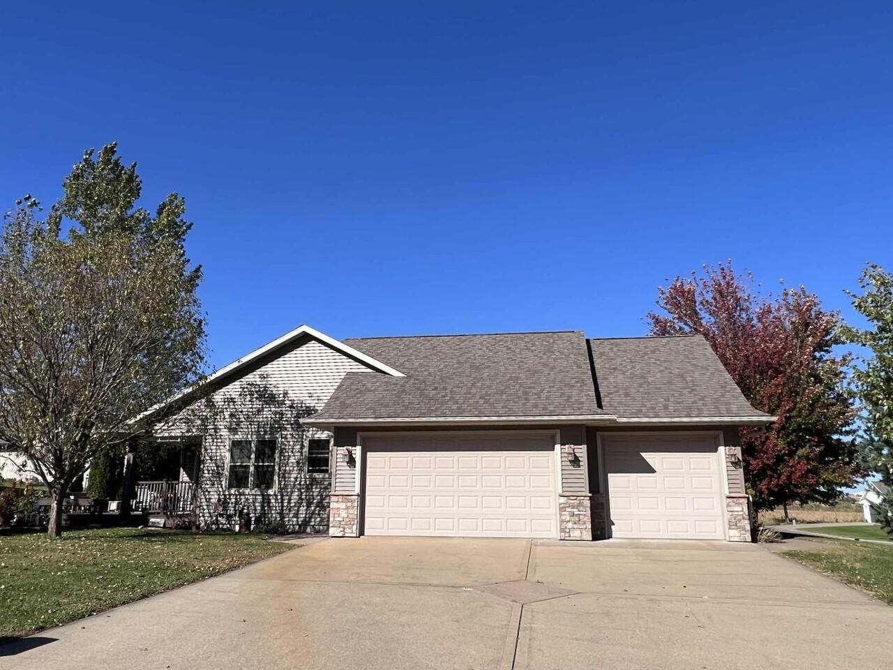 Property Photo:  801 Derek Lane  WI 54665
