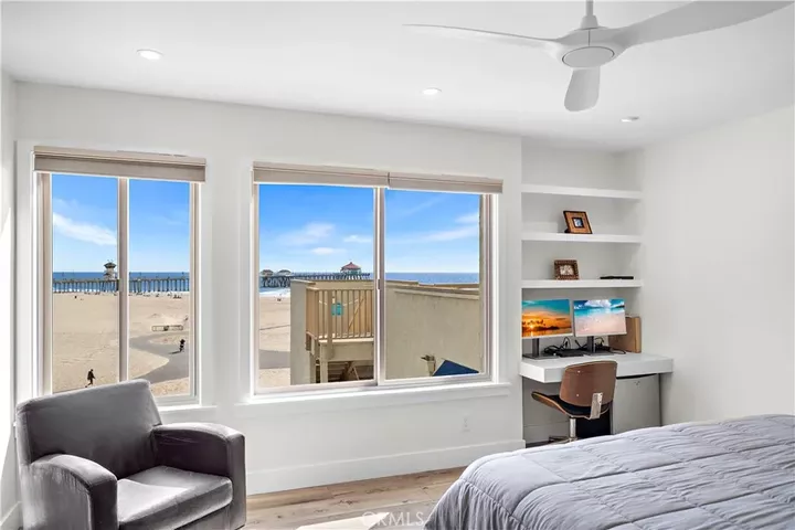 Property Photo: 711 Pacific Coast 330 CA 92648