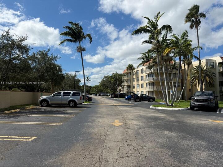 Property Photo: 13100 SW 92nd Ave A-Ph7 FL 33176