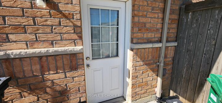 Property Photo: 60 Divinity Circle Bsmt ON L7A 3Y4