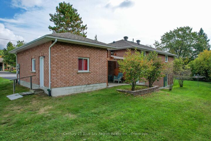 Photo de la propriété:  363 Main Street  ON P0H 0A4