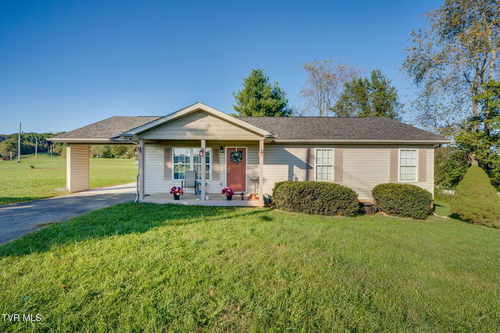 140 Sunrise Meadows Ct.  Mount Carmel TN 37645 photo