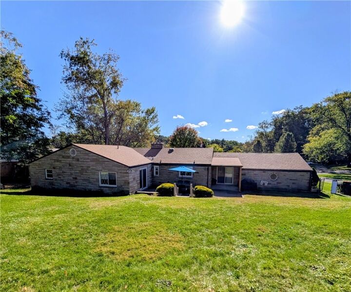 Property Photo: 649 Rolling Green Dr Pa Rolling Green Dr PA 15102