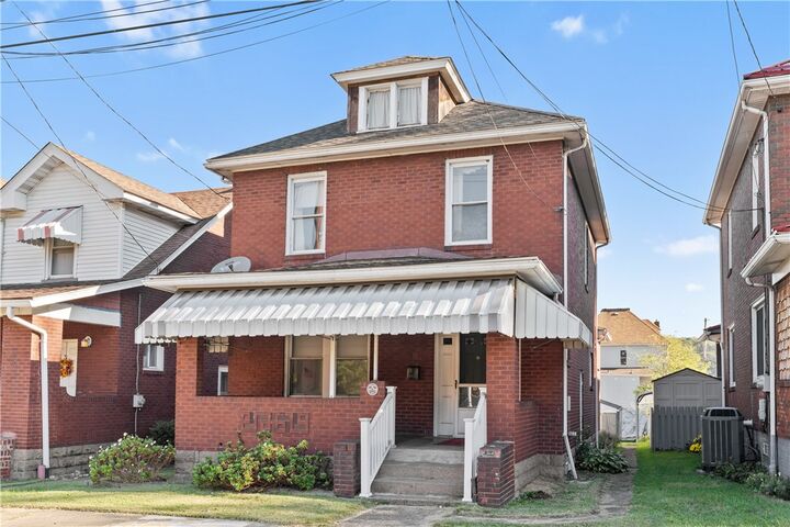 Property Photo:  422 N 3rd St  PA 15025 