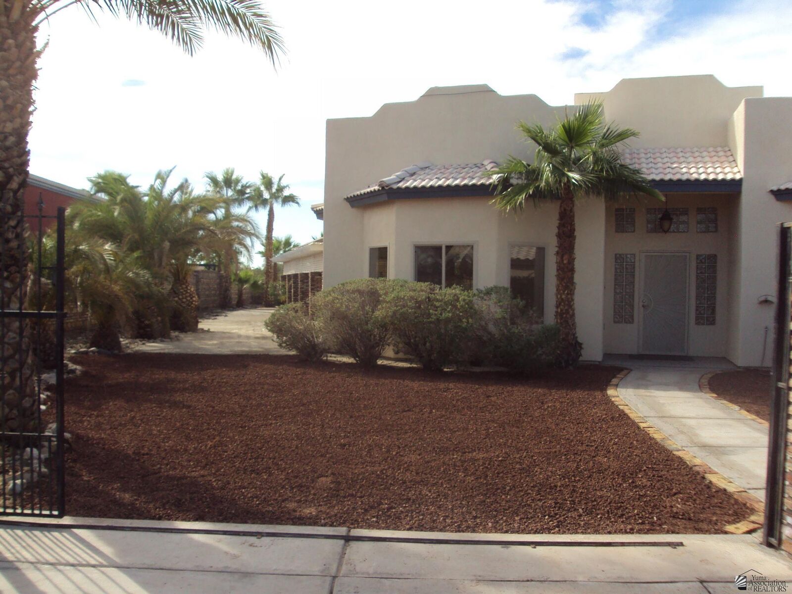 Property Photo: 13310 Chase Way AZ 85367