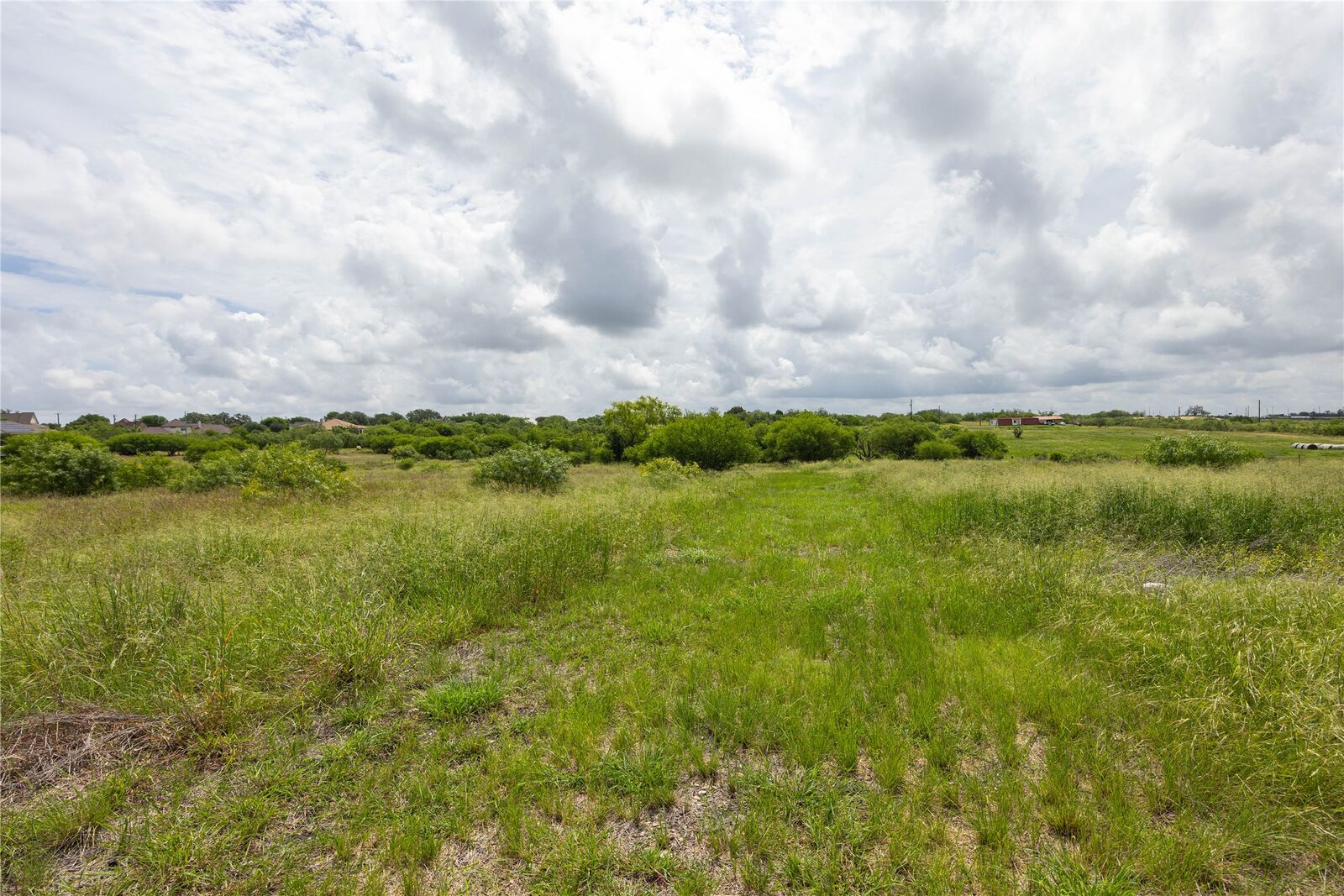 Property Photo:  6868 Pfeil Road  TX 78154 