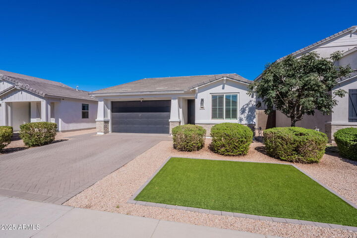 598 E Hazelnut Lane  San Tan Valley AZ 85140 photo