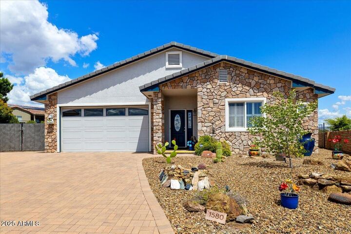 Property Photo:  1580 Whitetail Run  AZ 86326 