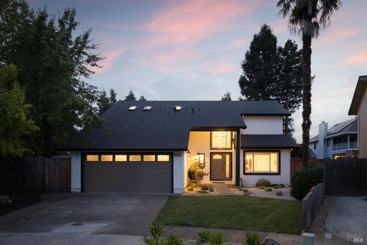 Property Photo: 2527 Vintage Court CA 94558