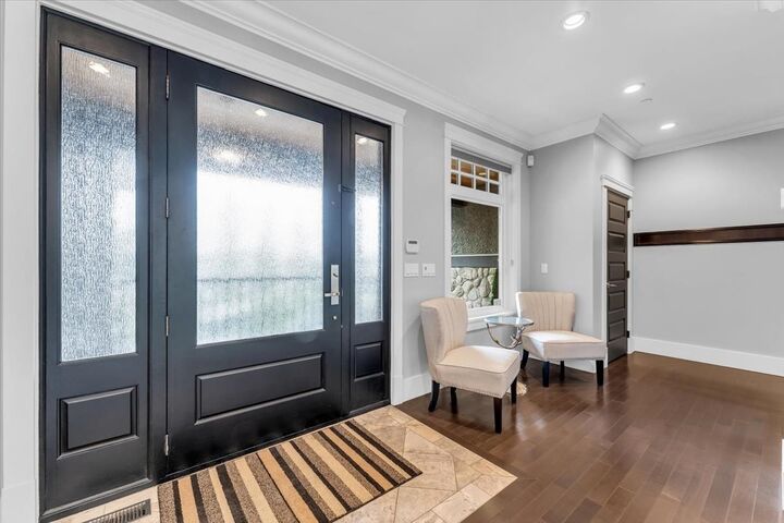 Photo de la propriété: 1403 Crystal Creek Drive BC V3H 0A3