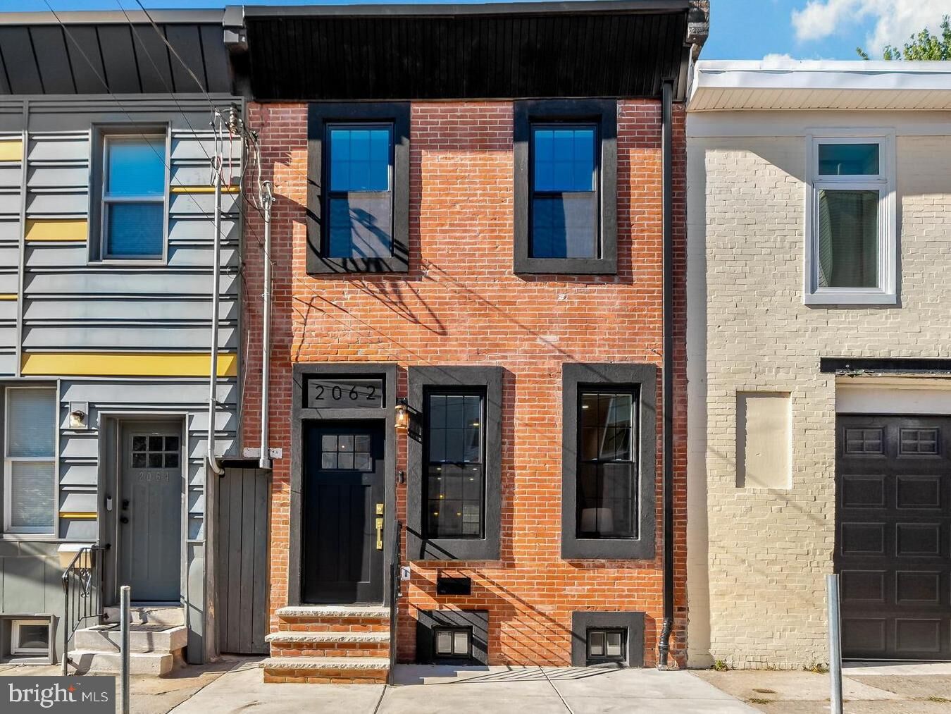 Property Photo:  2062 E Arizona Street  PA 19125 