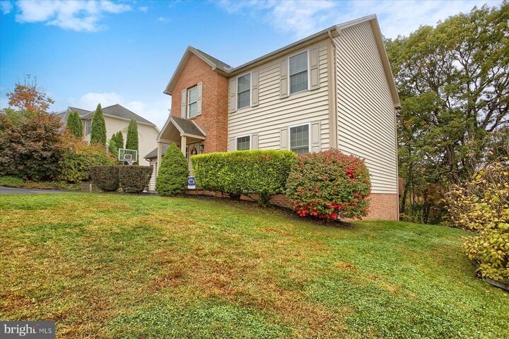 Property Photo: 260 Whitetail Terrace PA 17053
