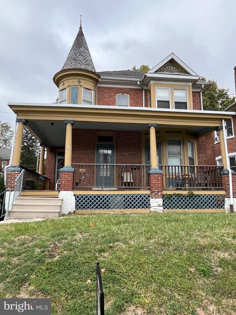 Property Photo:  323 S Reading Avenue  PA 19512 