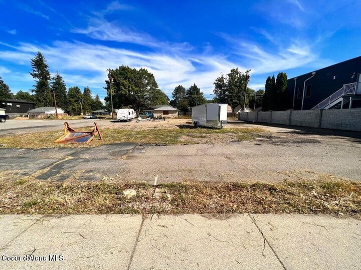 Property Photo:  1801 E Sherman Ave  ID 83814 