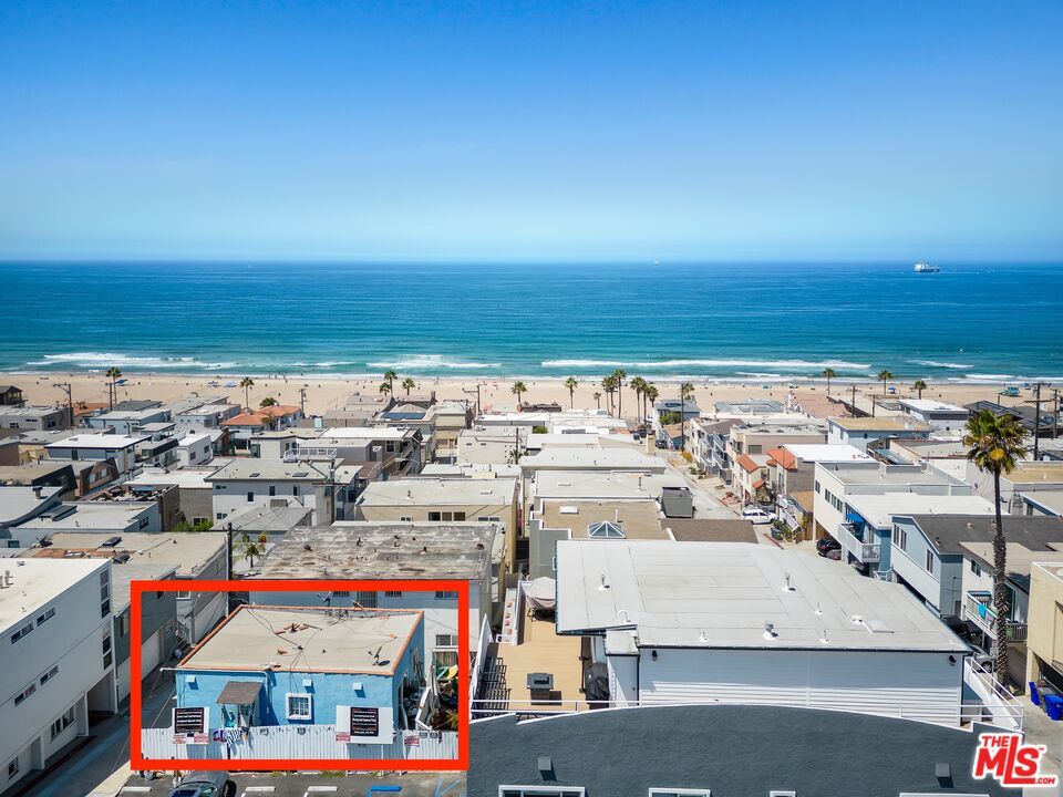 Property Photo: 229 El Porto St CA 90266