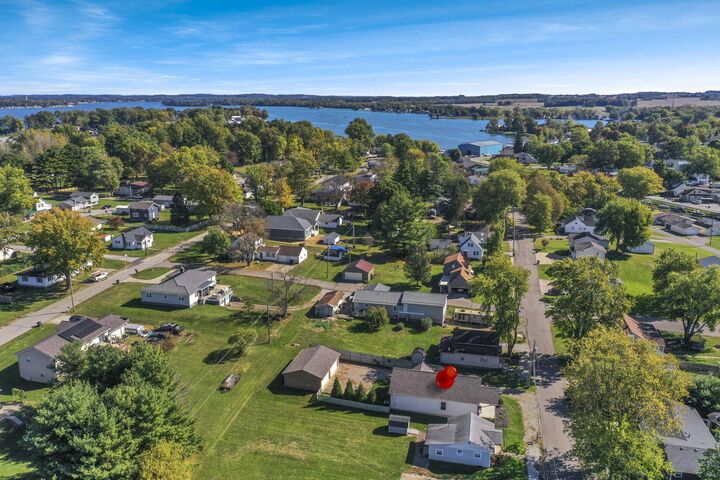 Property Photo: 2582 E Park Street OH 43046