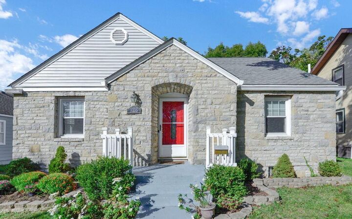 128 Blenheim Road  Columbus OH 43214 photo