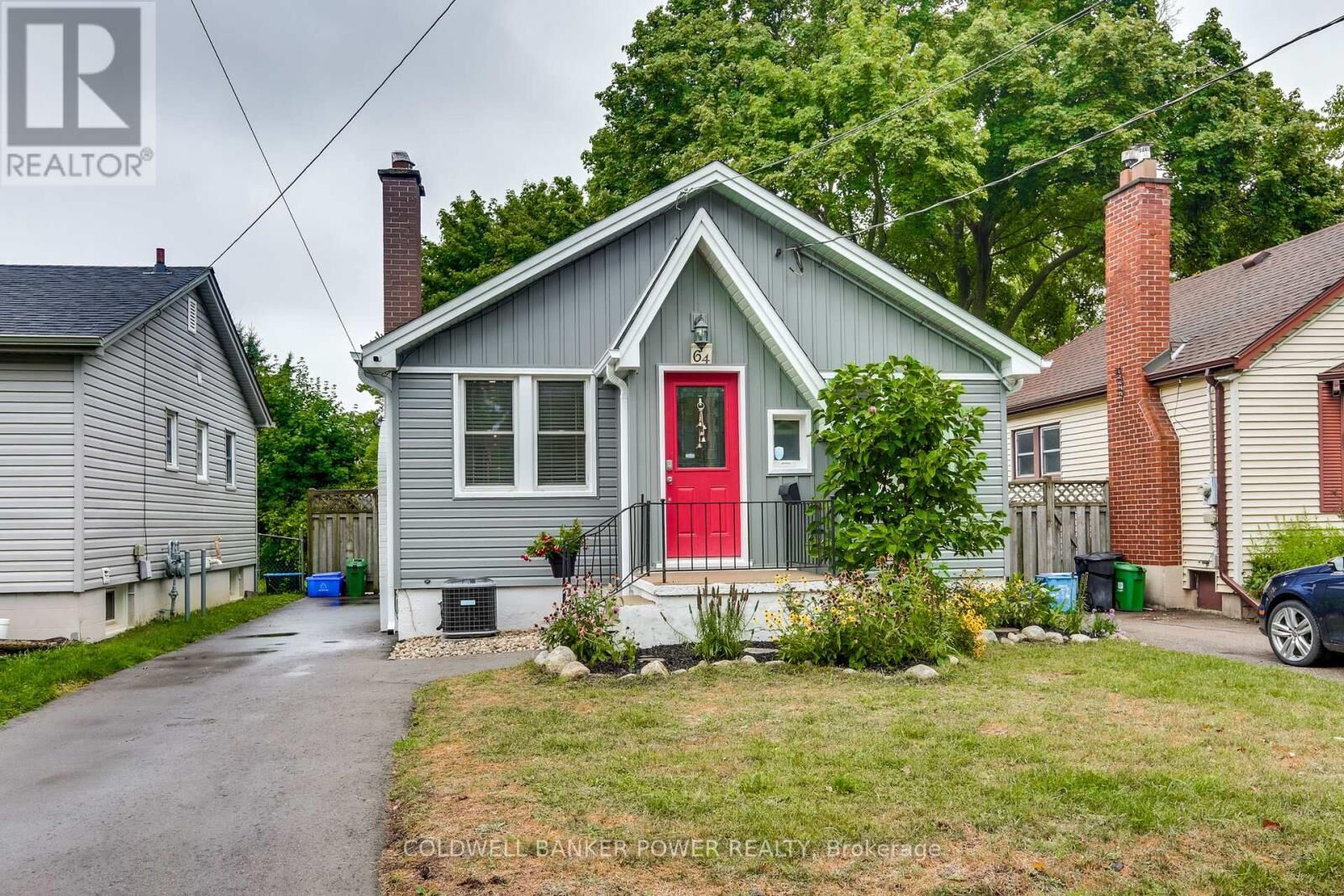 Property Photo:  64 Bond Street  ON N6C 1W3 