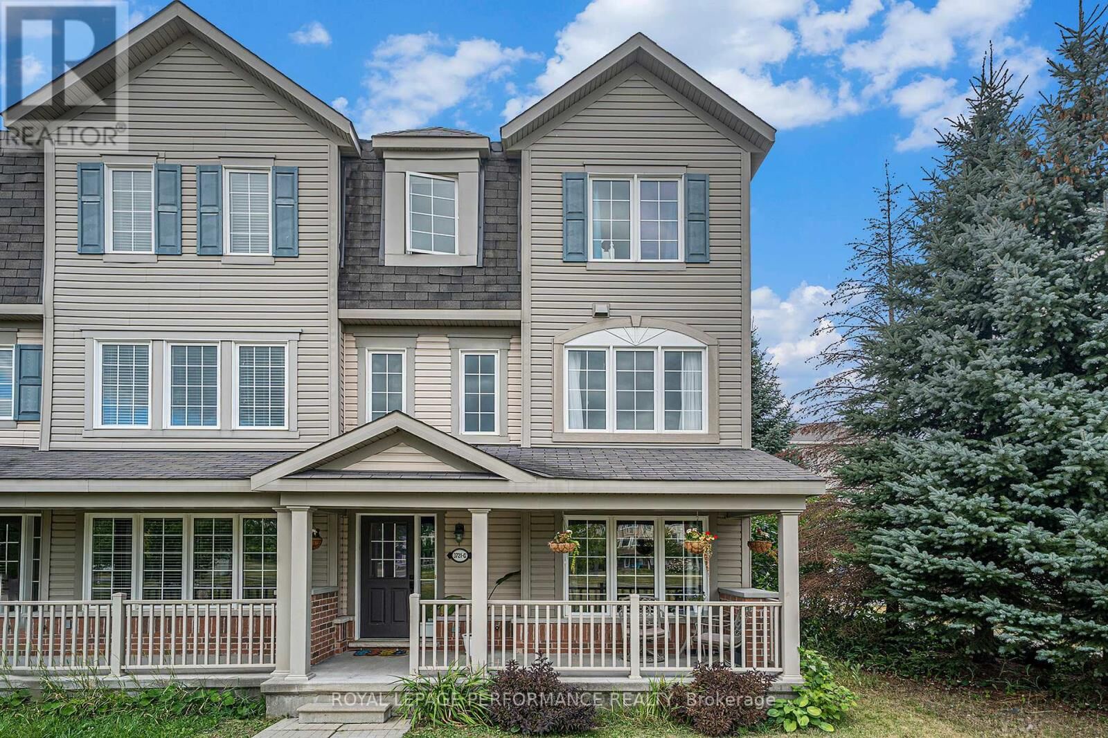 Property Photo: 3721 Riverbreeze Street G ON K2J 0T1
