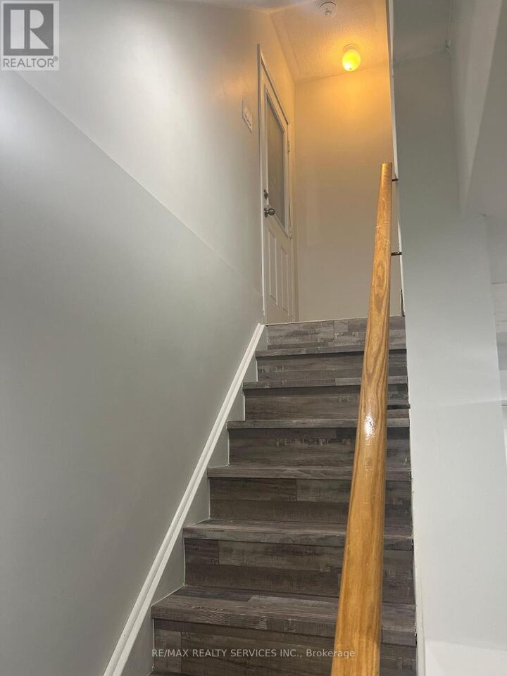 Property Photo:  59 Sugarberry Drive  ON L5R 3K7 