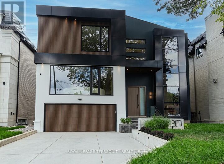 Property Photo:  207 Newton Drive  ON M2M 2P2 