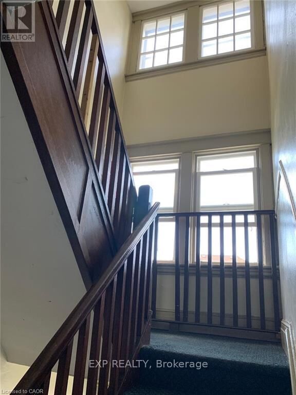 Property Photo:  109 Balsam Avenue South  ON L8M 3B2 