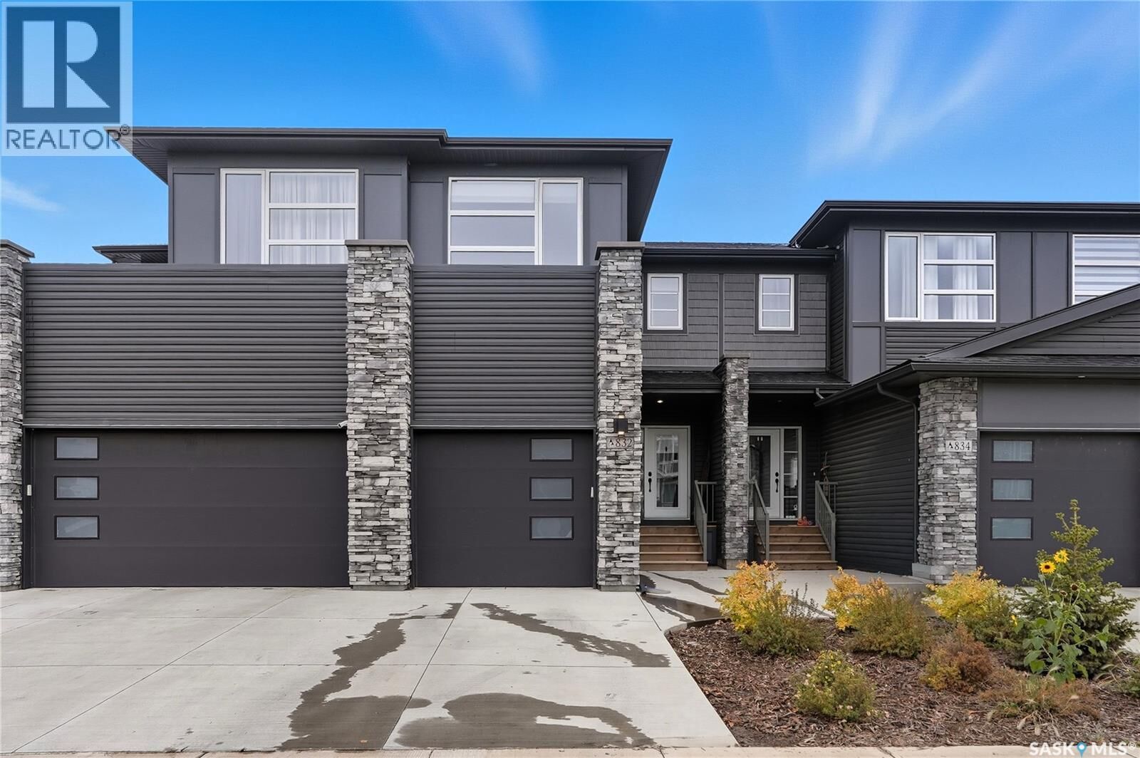 Property Photo: 832 Brighton Gate SK S7V 1L3