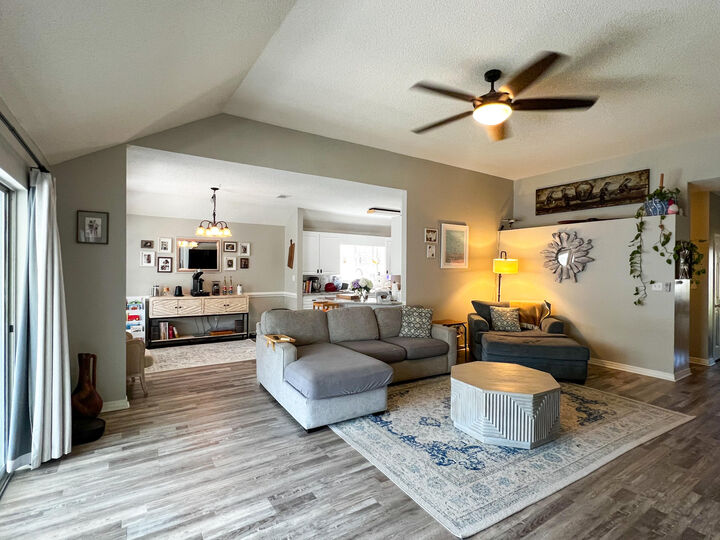 Property Photo: 3761 Misty Way FL 32541