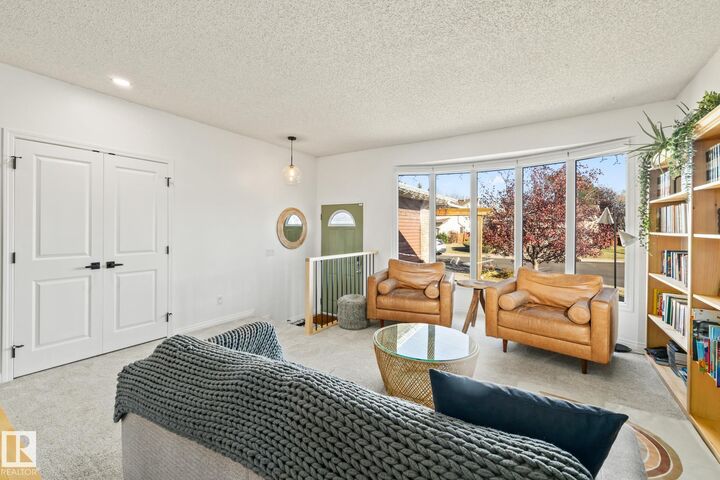 Property Photo:  18215 62B Avenue NW  AB T5T 3J9 