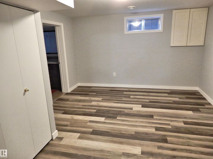 Property Photo:  18617 62B Avenue NW  AB T5T 2S8 