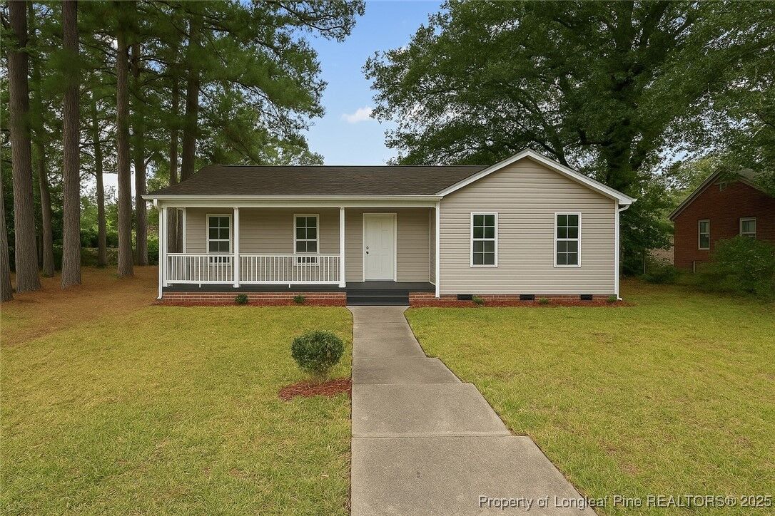 Property Photo:  206 E Prospect Avenue  NC 28376 