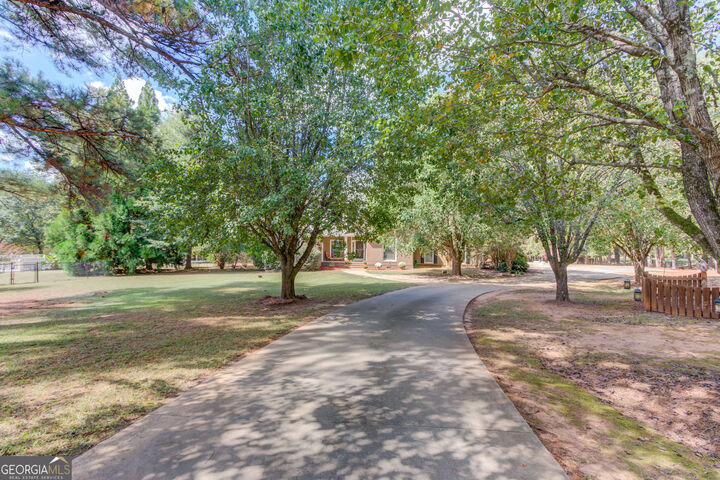 Property Photo: 45 Carolyn Court GA 30025