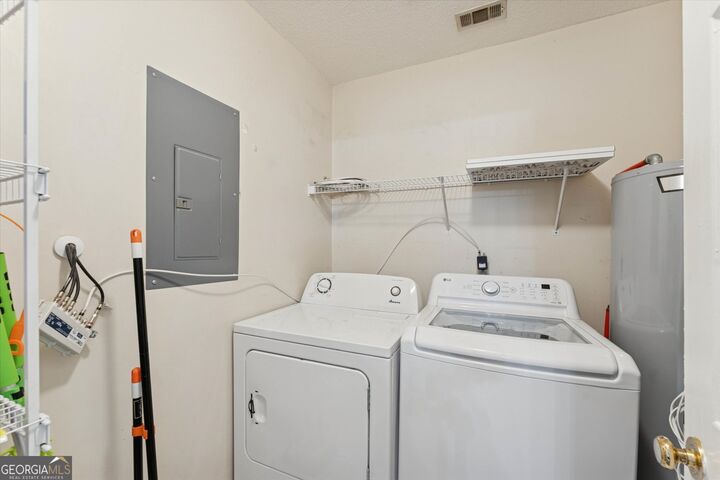 Property Photo: 211 Edgewater Road Apt 49 GA 31406
