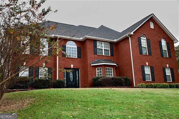 Property Photo: 5964 Springfair GA 30038