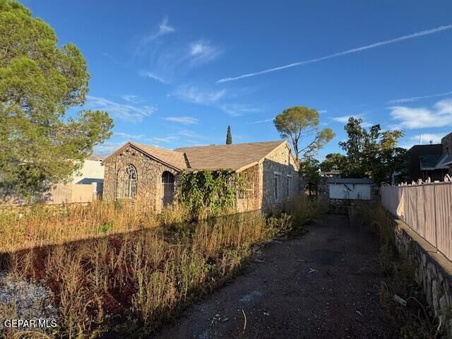 Property Photo: 4533 Hueco Ave Avenue TX 79903