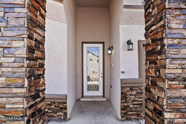 Property Photo: 14565 John McNeely Avenue TX 79938