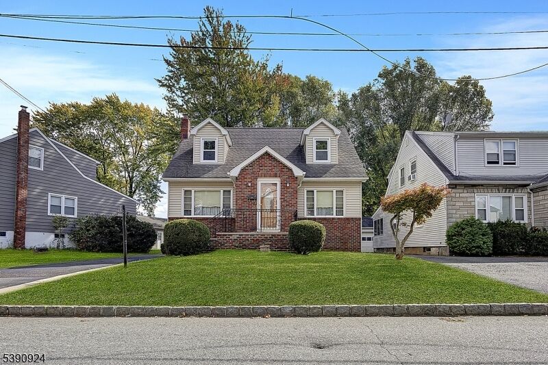 Property Photo: 19 Haines Pl NJ 07424