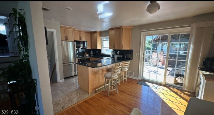 Property Photo:  520 Chester Ave  NJ 07204 