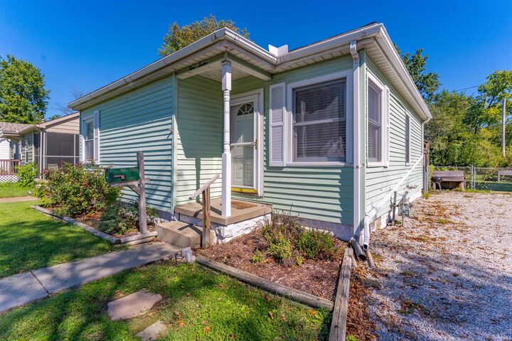 Property Photo: 412 Lewis Avenue IN 47714
