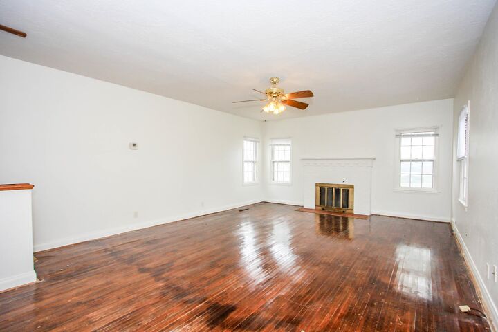 Property Photo: 103 S Walnut NE 69101
