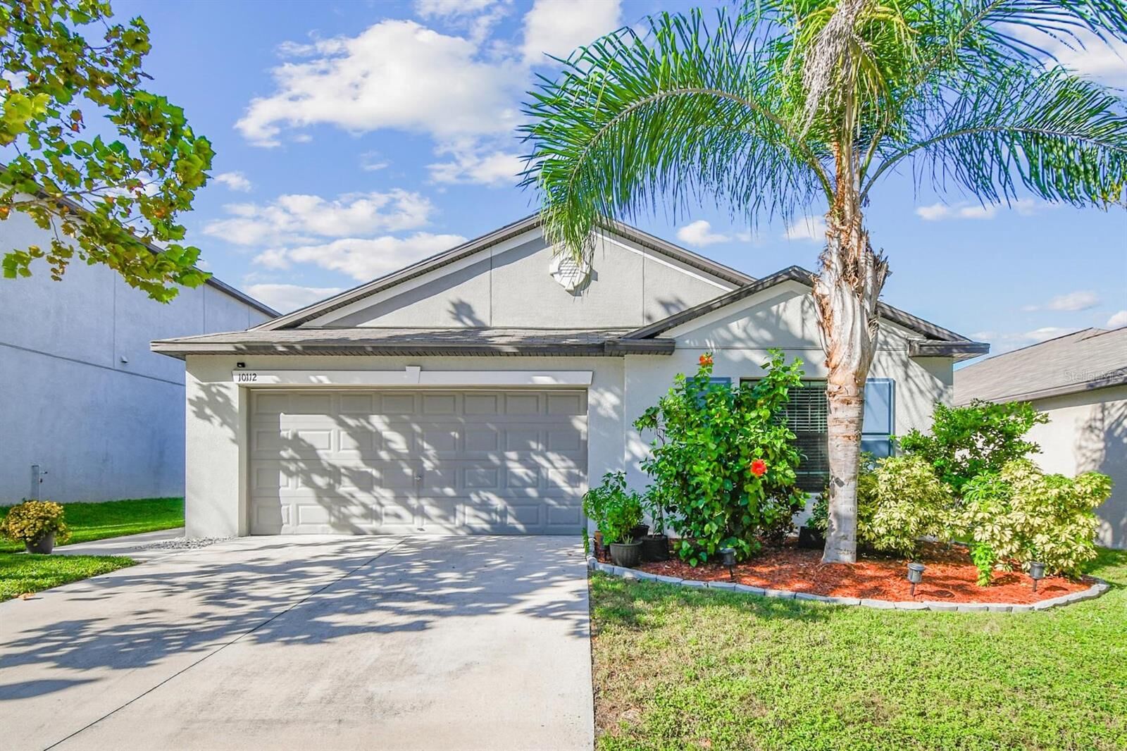Property Photo: 10112 Rosemary Leaf Lane FL 33578