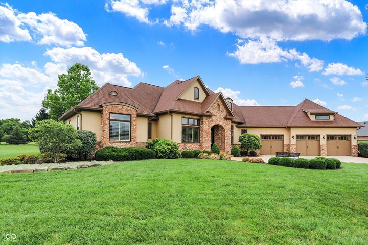 Property Photo: 5871 Claybourne Drive IN 46106