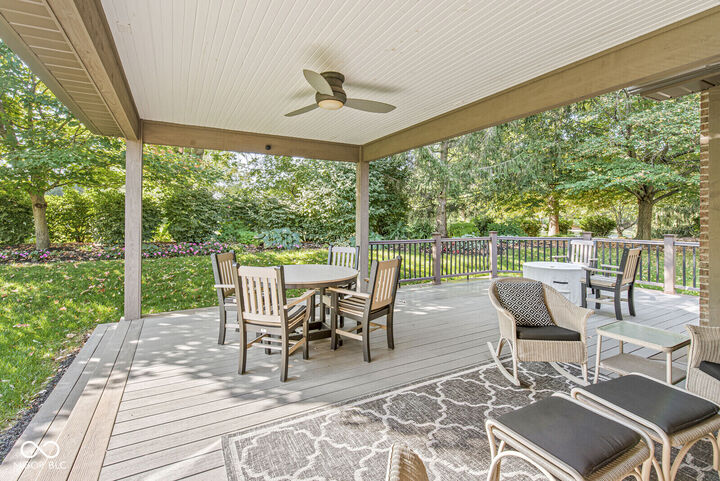 Property Photo: 1240 Pintail Court IN 47201