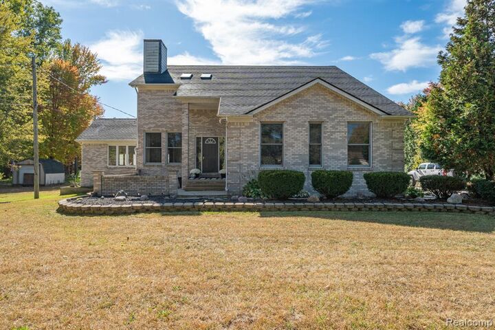 8750 E Pearson  Shelby Twp MI 48316 5126 photo