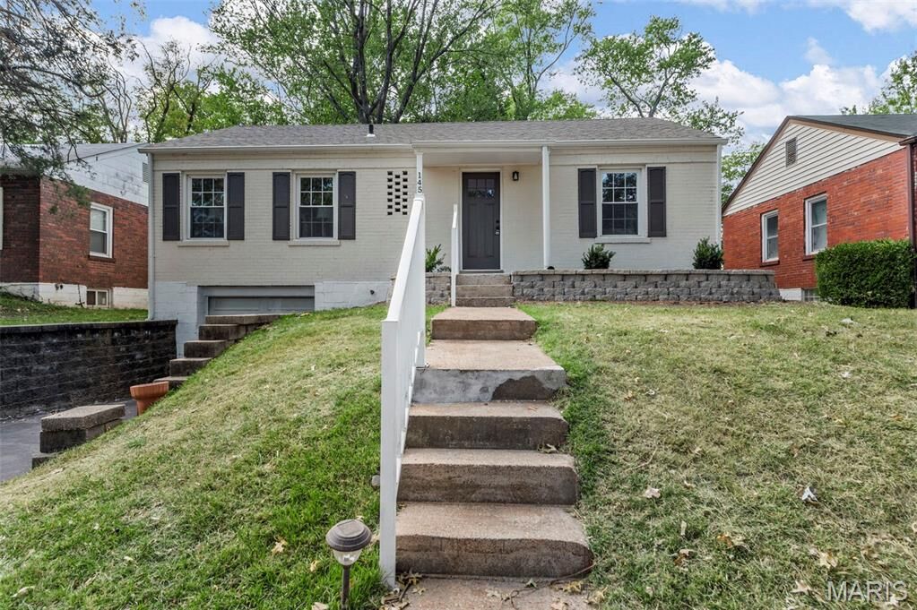 Property Photo: 1459 Lyndale Avenue MO 63130