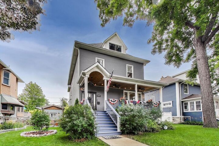 Property Photo:  3239 Wesley Avenue  IL 60402 